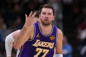 Lakers Pacers Basketball
