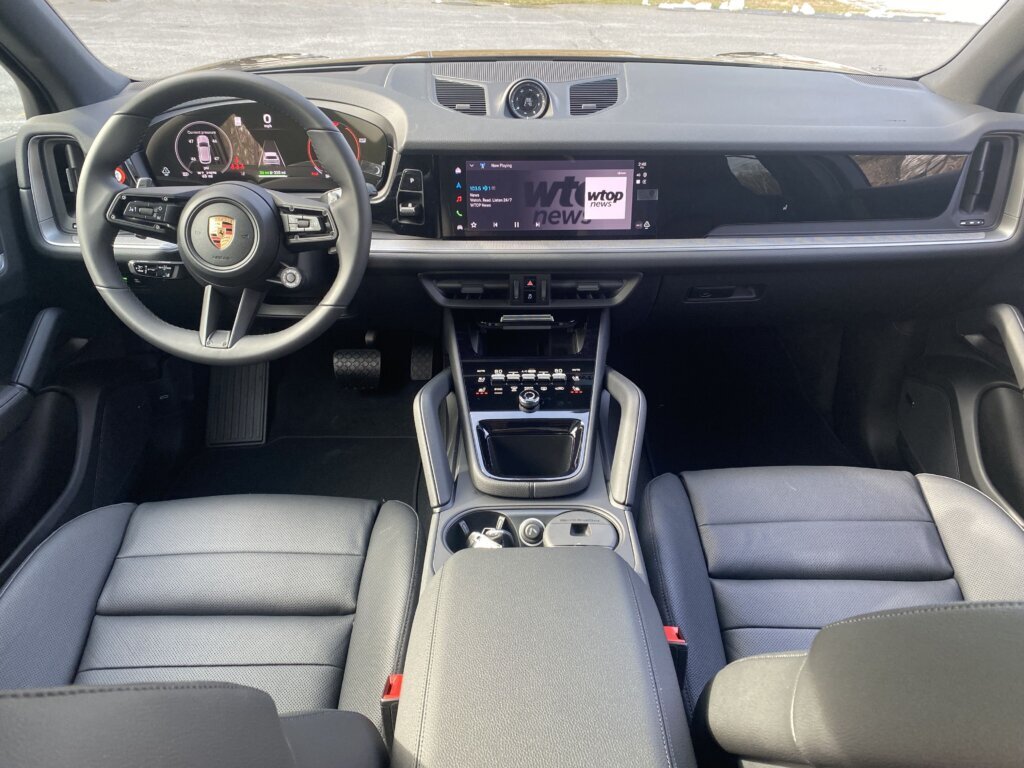An interior look at the Porsche Cayenne E‑Hybrid.