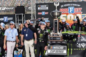 NASCAR Bristol Auto Racing