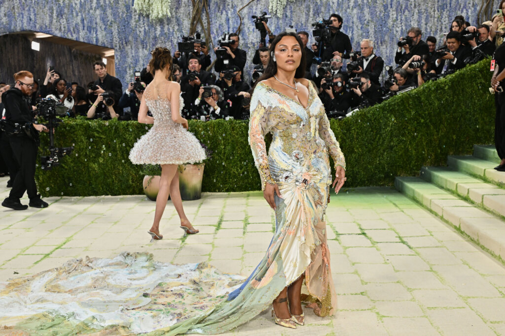Paloma Elsesser arrives at The Metropolitan Museum of Art's Costume Institute benefit gala celebrating the opening of the "Costume Art" exhibition on Monday, May 4, 2026, in New York. (Photo by Evan Agostini/Invision/AP)